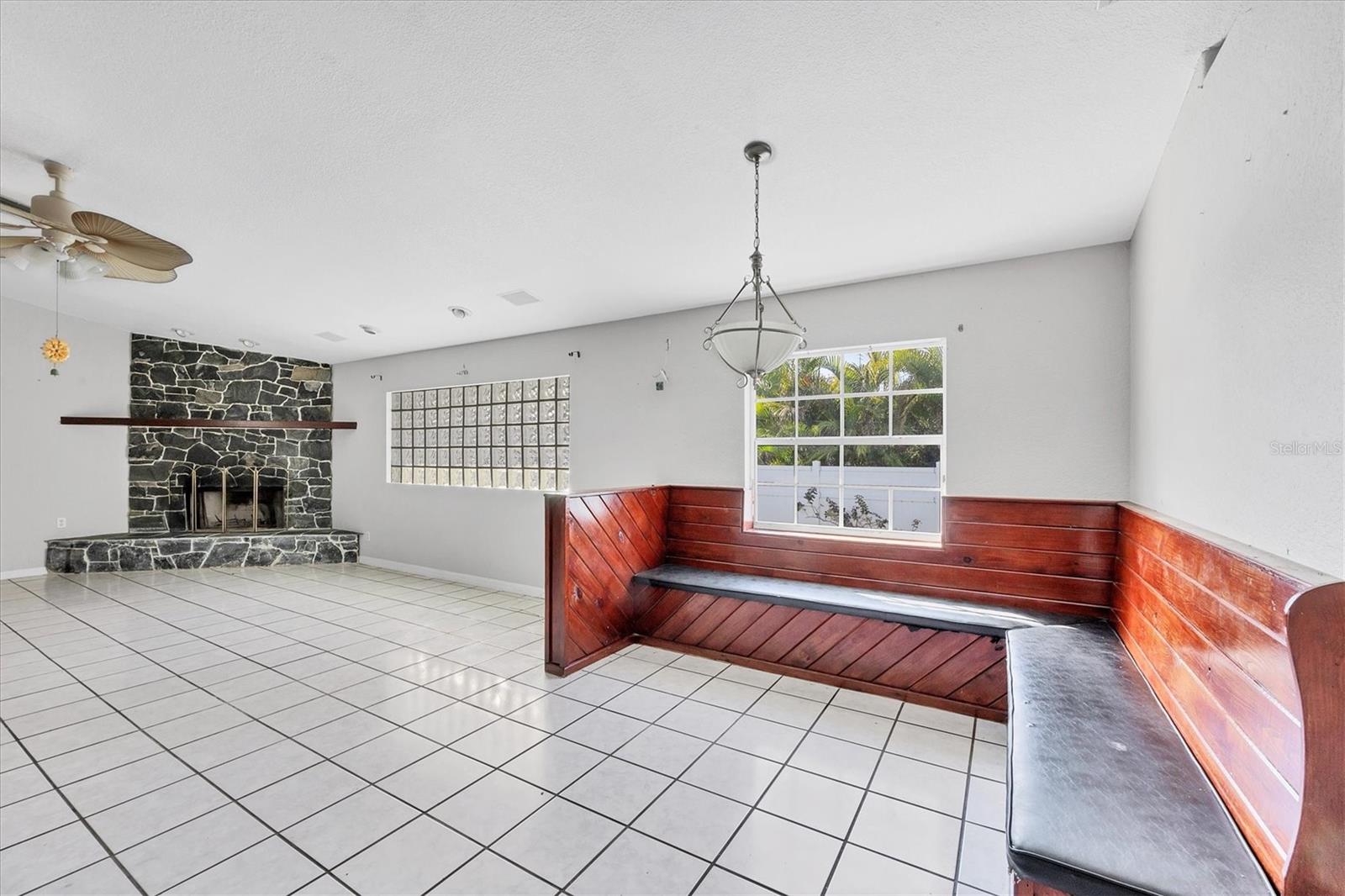 SOUTH VENICE - Residential