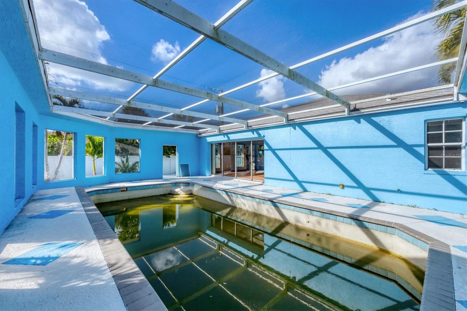 SOUTH VENICE - Residential