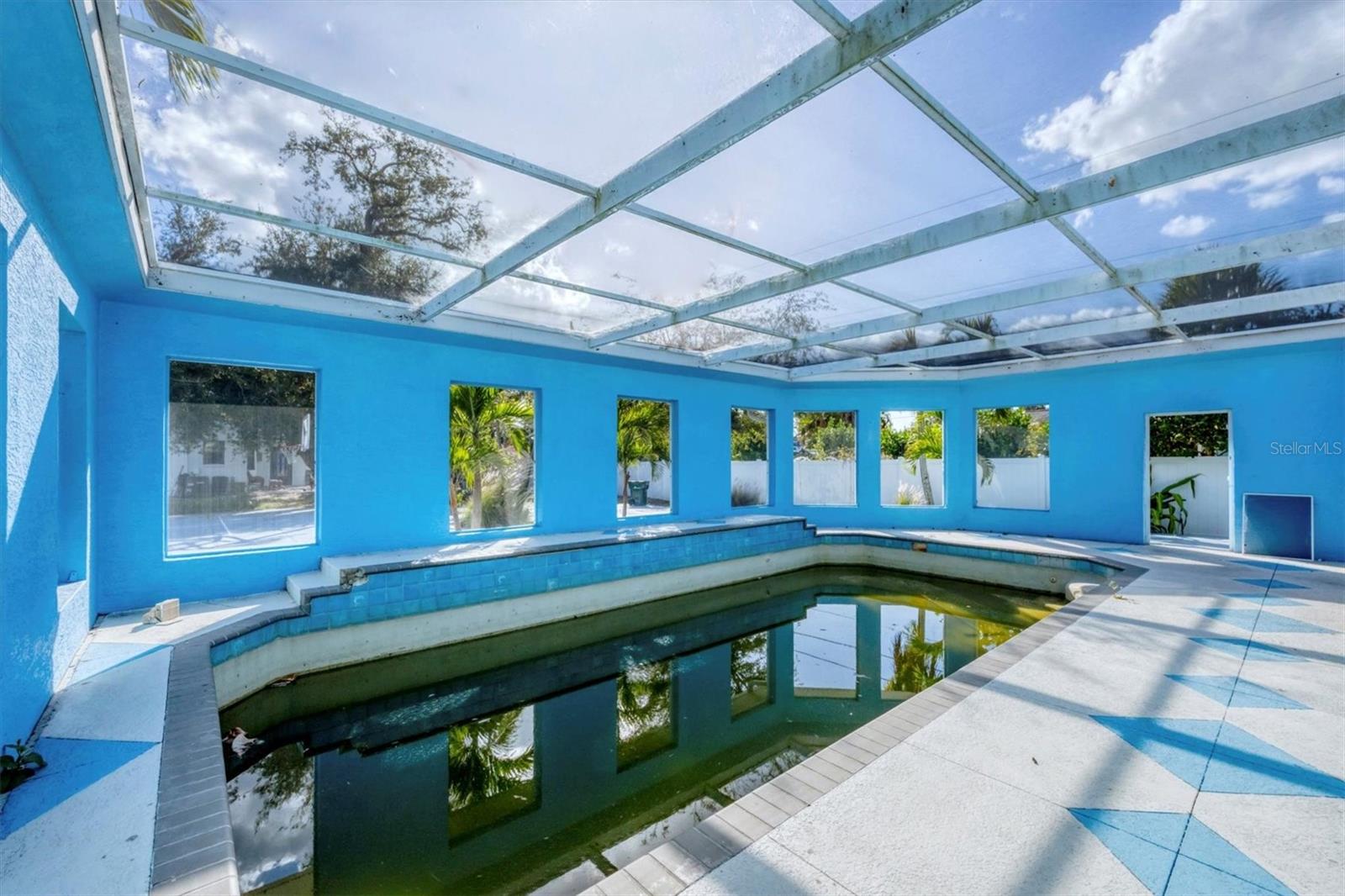 SOUTH VENICE - Residential