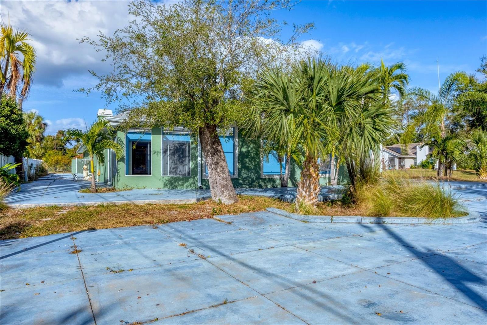 SOUTH VENICE - Residential