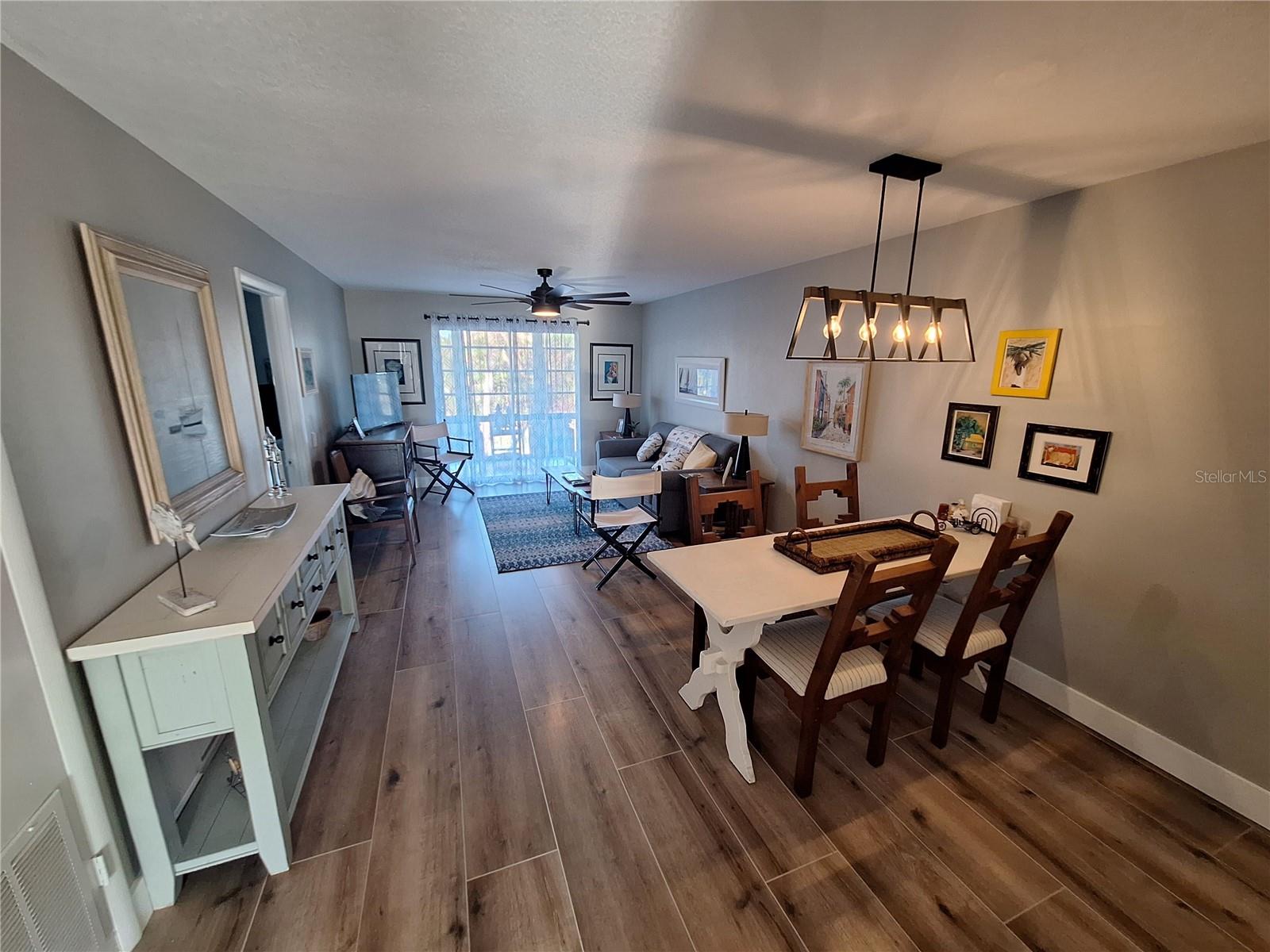 HOLIDAY APTS - Residential Lease