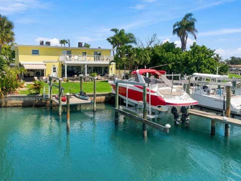 Photo of 245 116th Avenue #245, Treasure Island, FL 33706 (MLS # TB8541825)