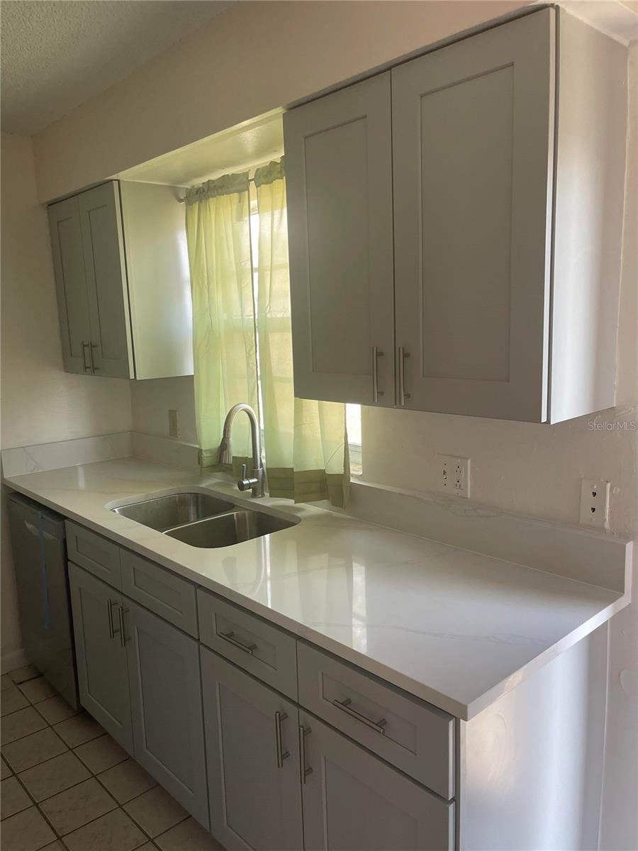 HENDERSON ROAD SUB UNIT 5 - Residential Lease