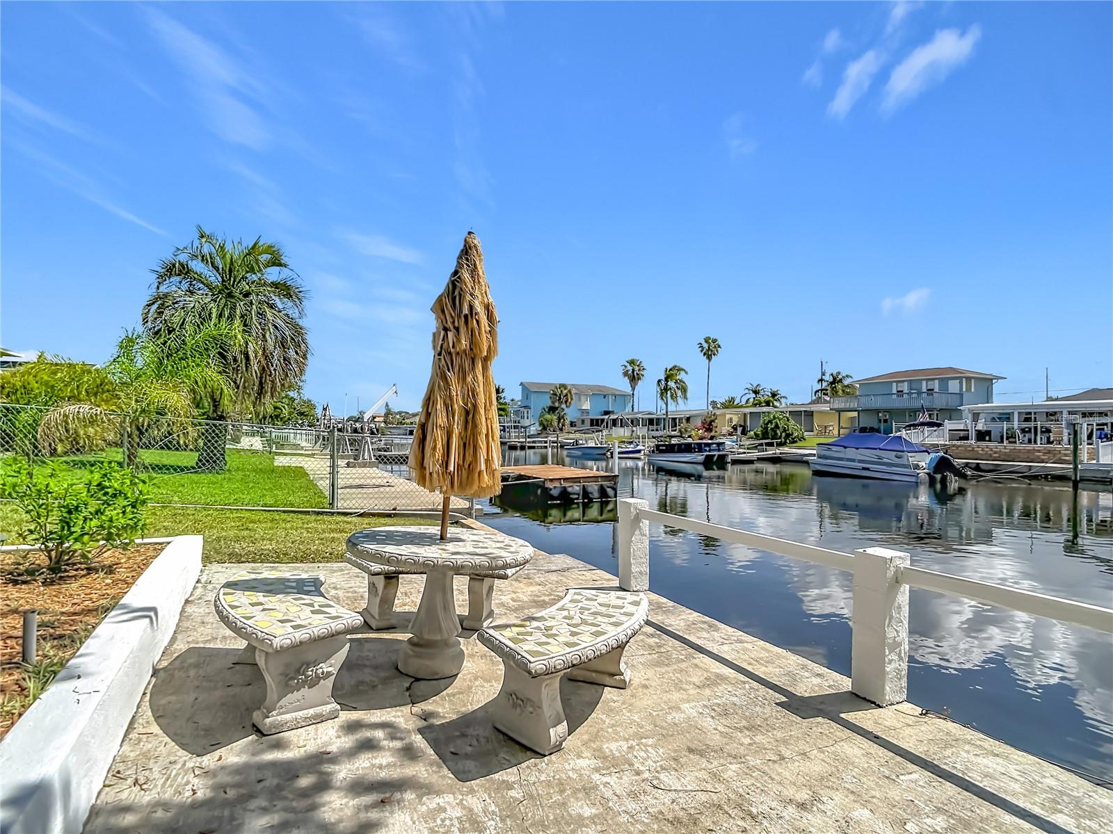FLOR A MAR - Residential