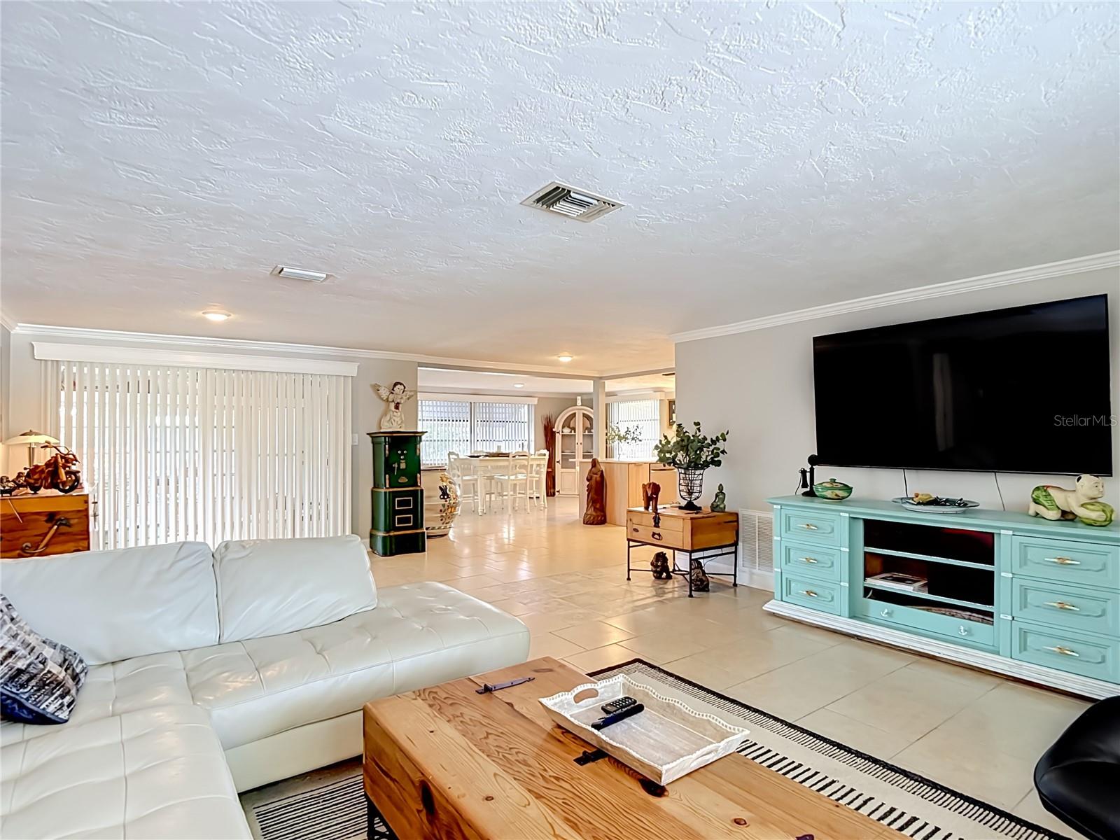 FLOR A MAR - Residential