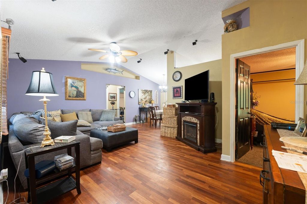Photo of 637 N Morris Avenue, Inverness, FL 34453 (MLS # W7879517)