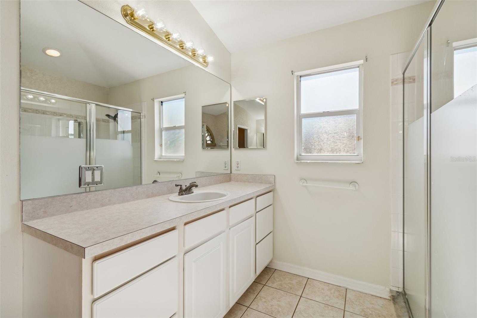 GRASSY POINTE - PH 1 - Residential