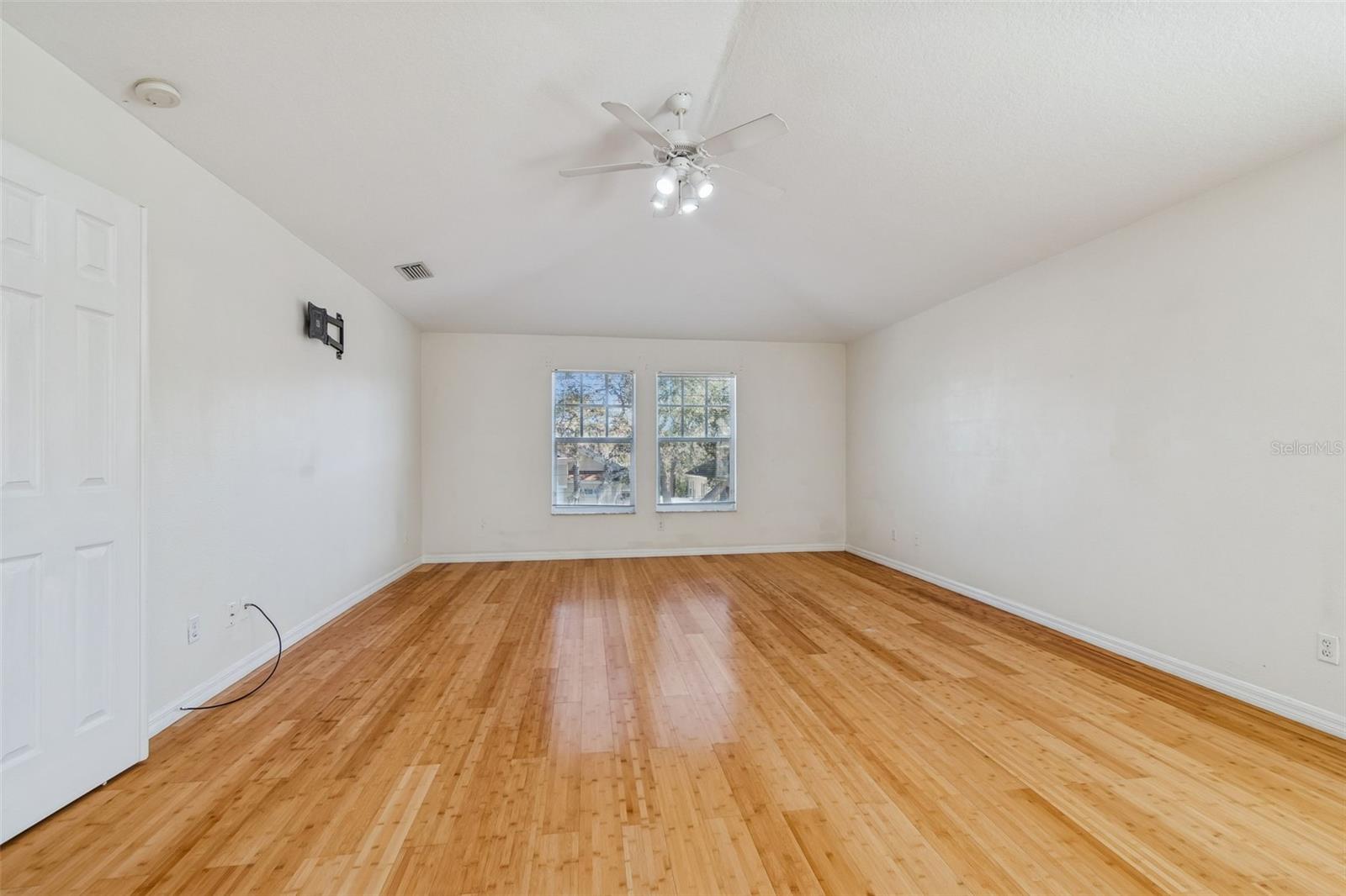 GRASSY POINTE - PH 1 - Residential