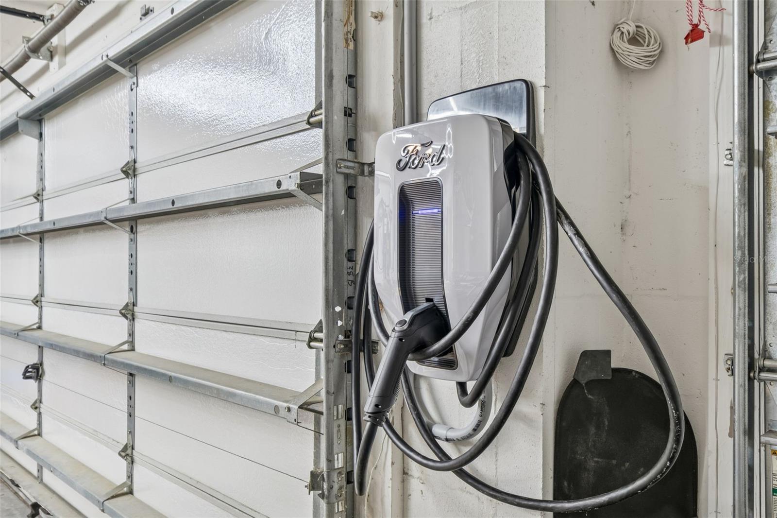 GRASSY POINTE - PH 1 - Residential