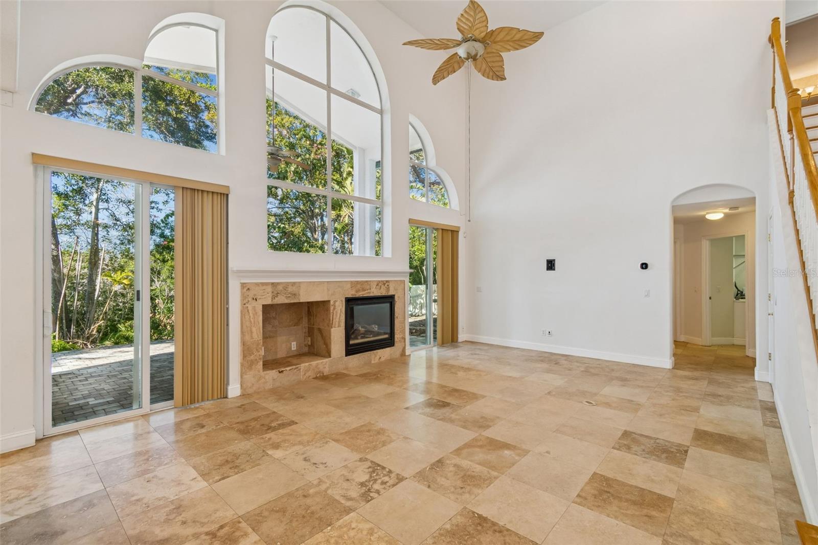 GRASSY POINTE - PH 1 - Residential