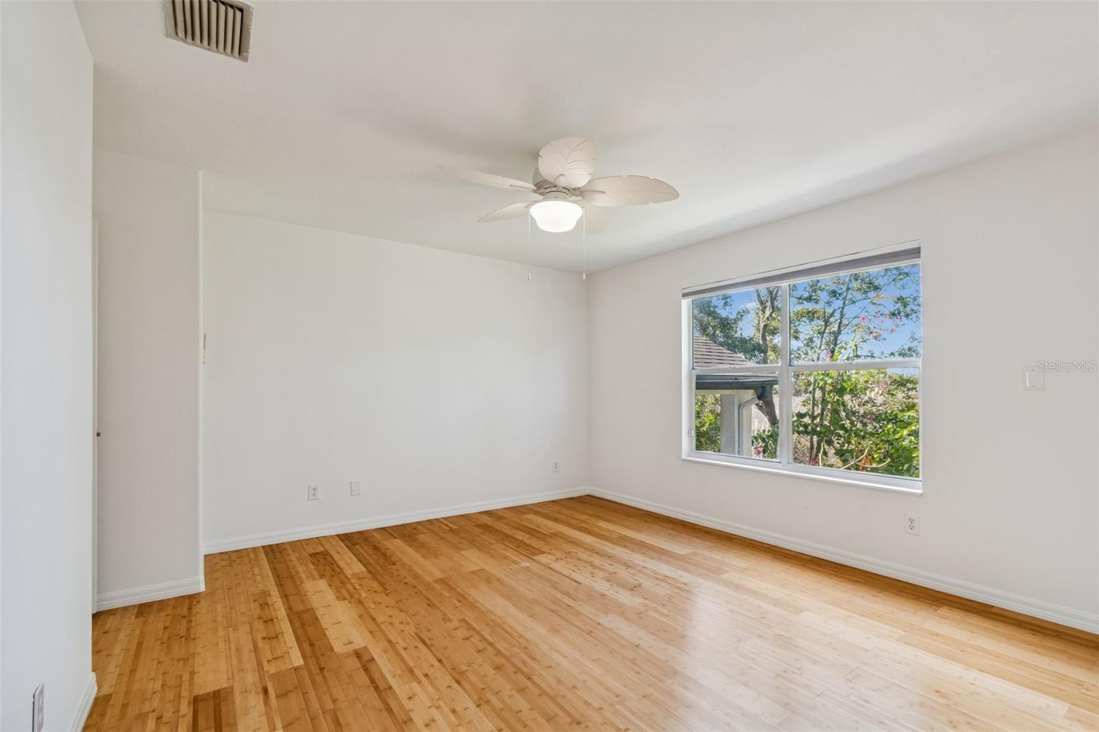 GRASSY POINTE - PH 1 - Residential