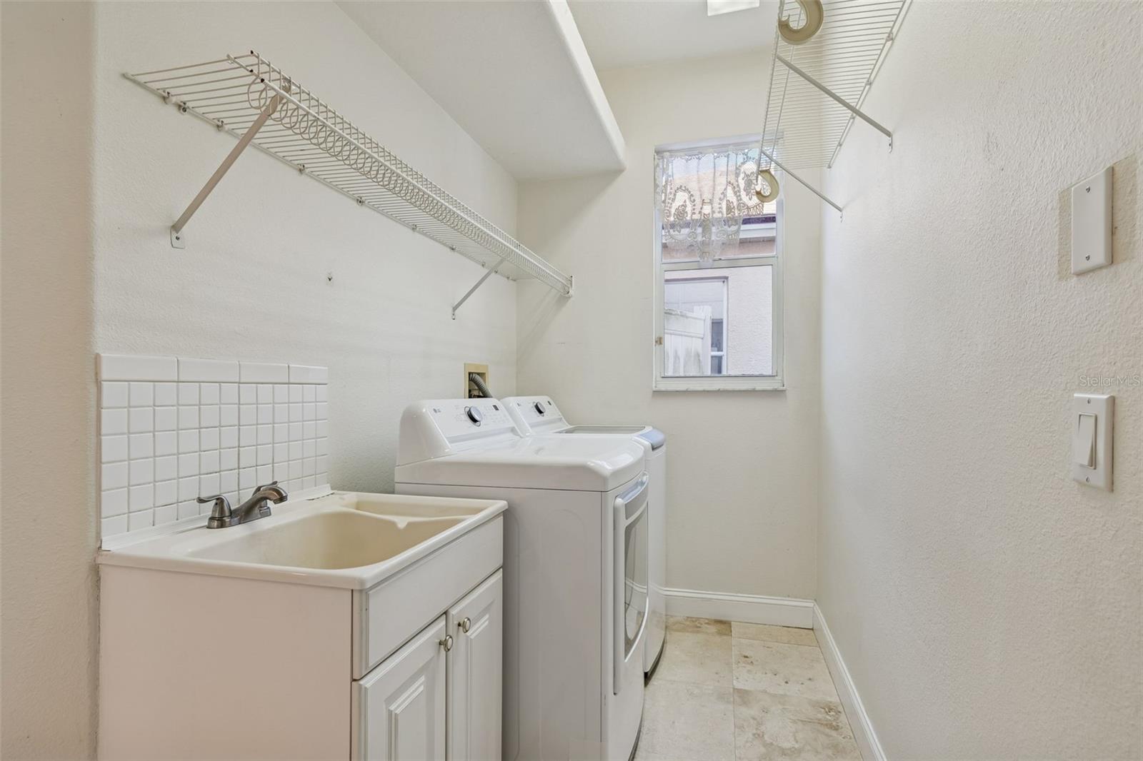 GRASSY POINTE - PH 1 - Residential