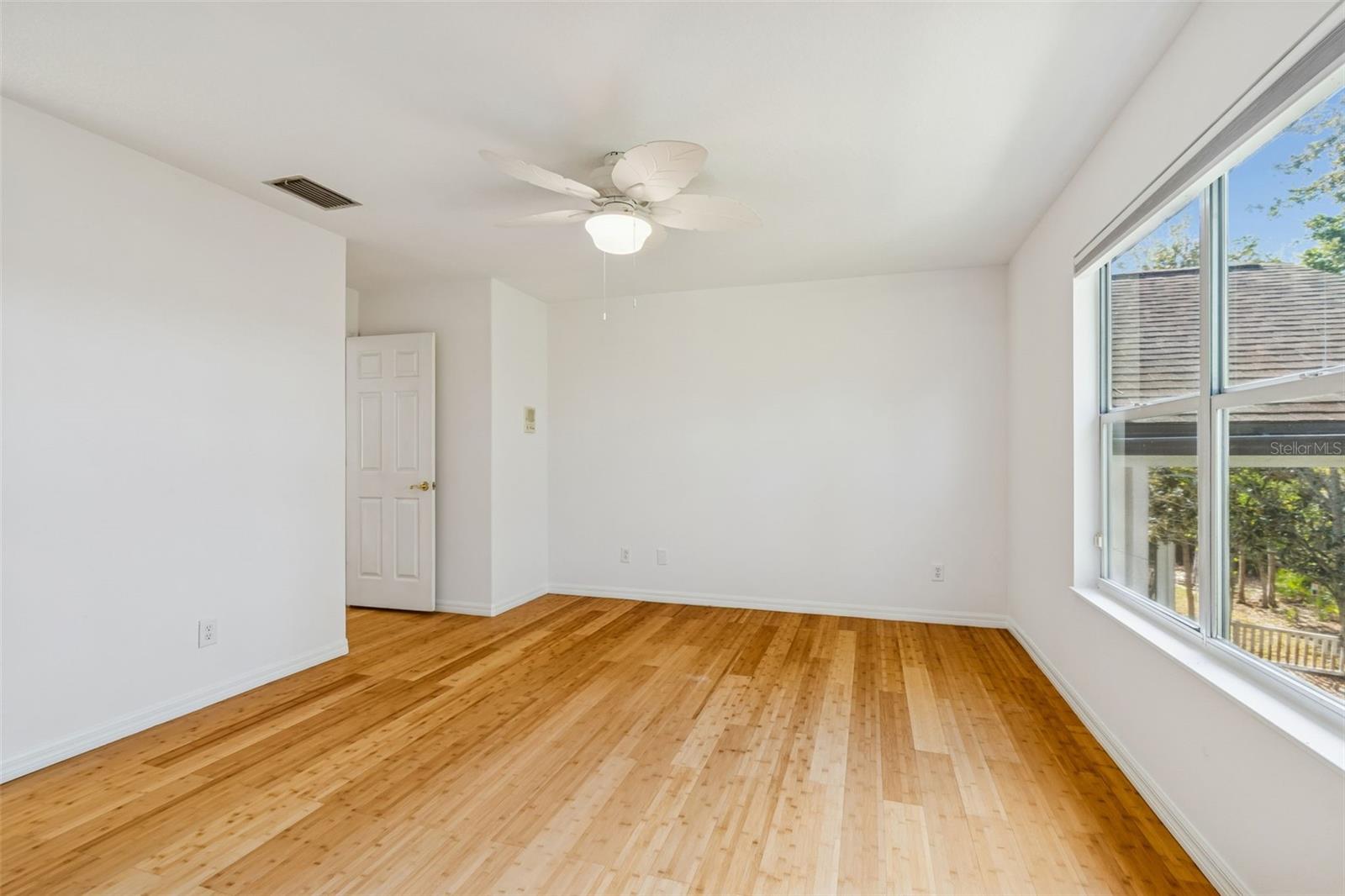 GRASSY POINTE - PH 1 - Residential