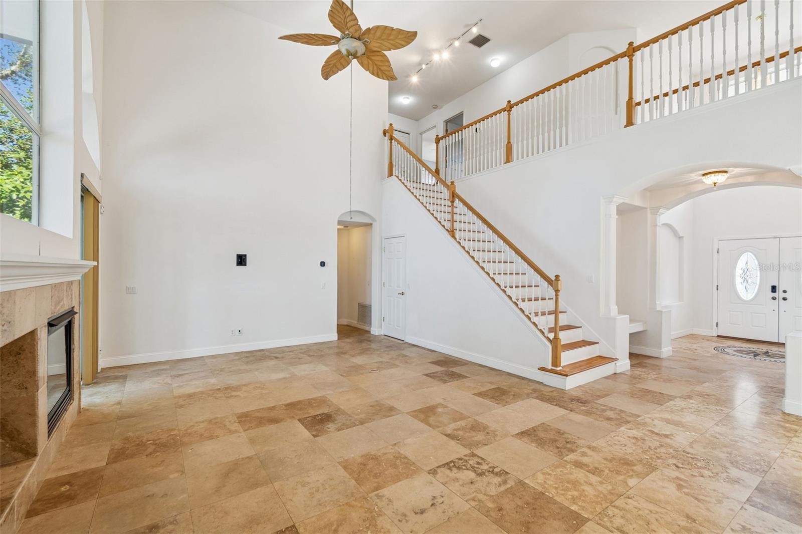 GRASSY POINTE - PH 1 - Residential