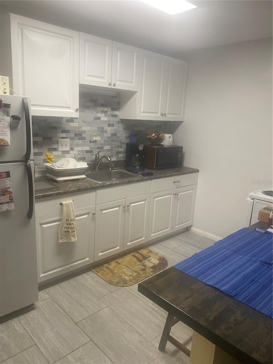 1015 SW 9TH STREET C-2