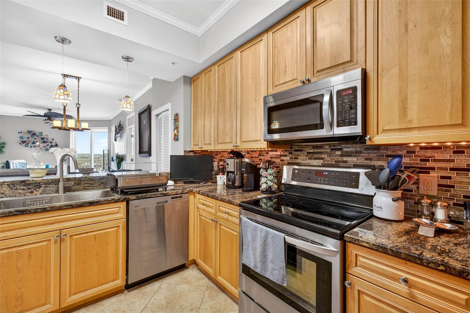 SEAVIEW PLACE AT GULF - Residential