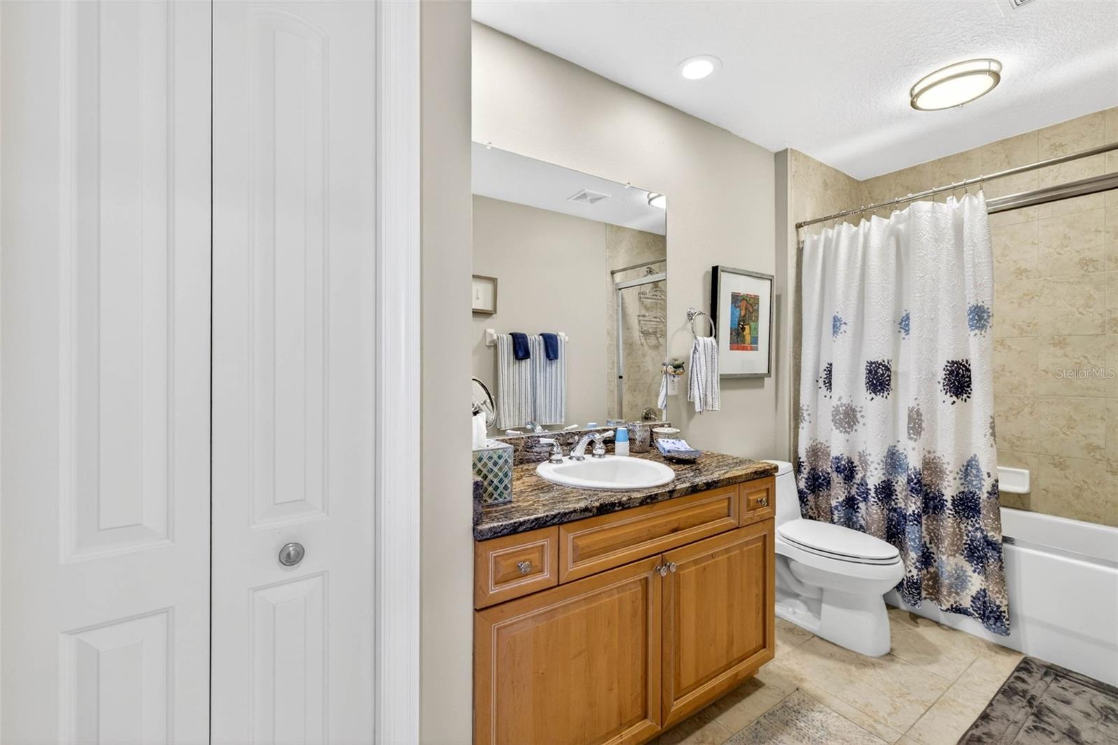 SEAVIEW PLACE AT GULF - Residential