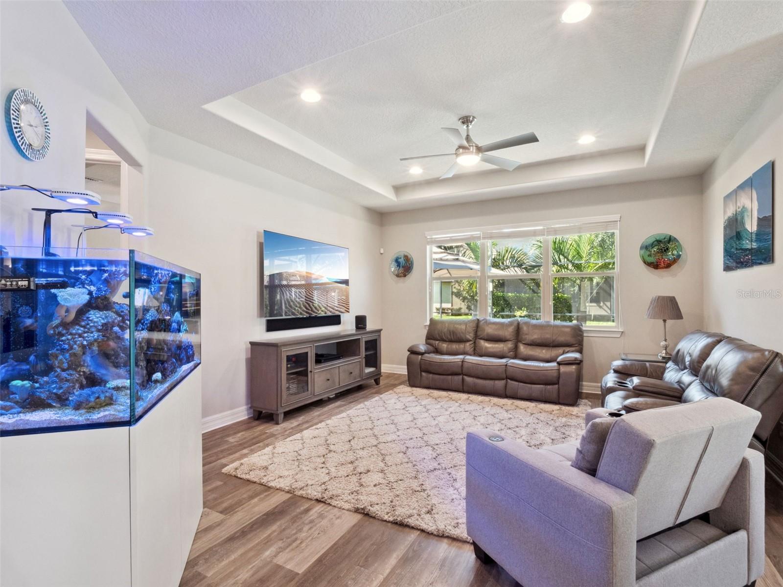 LAKEVIEW POINTE/HORIZON WEST - Residential