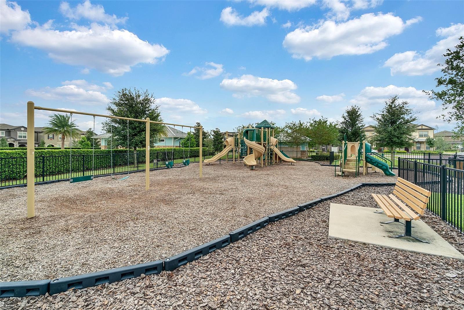 LAKEVIEW POINTE/HORIZON WEST - Residential