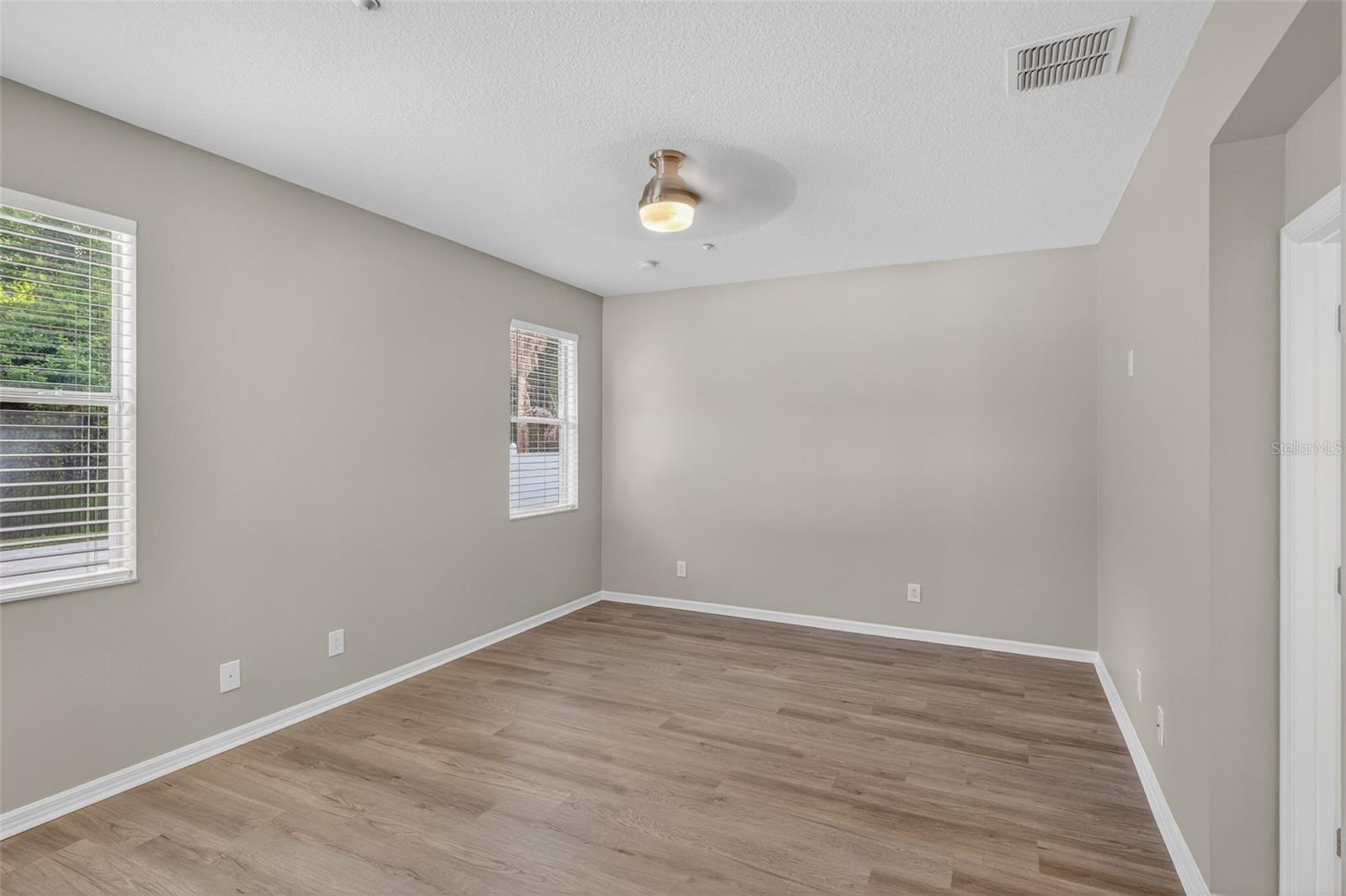NORTHLAKE PK/LK NONA NBRHD 04B - Residential