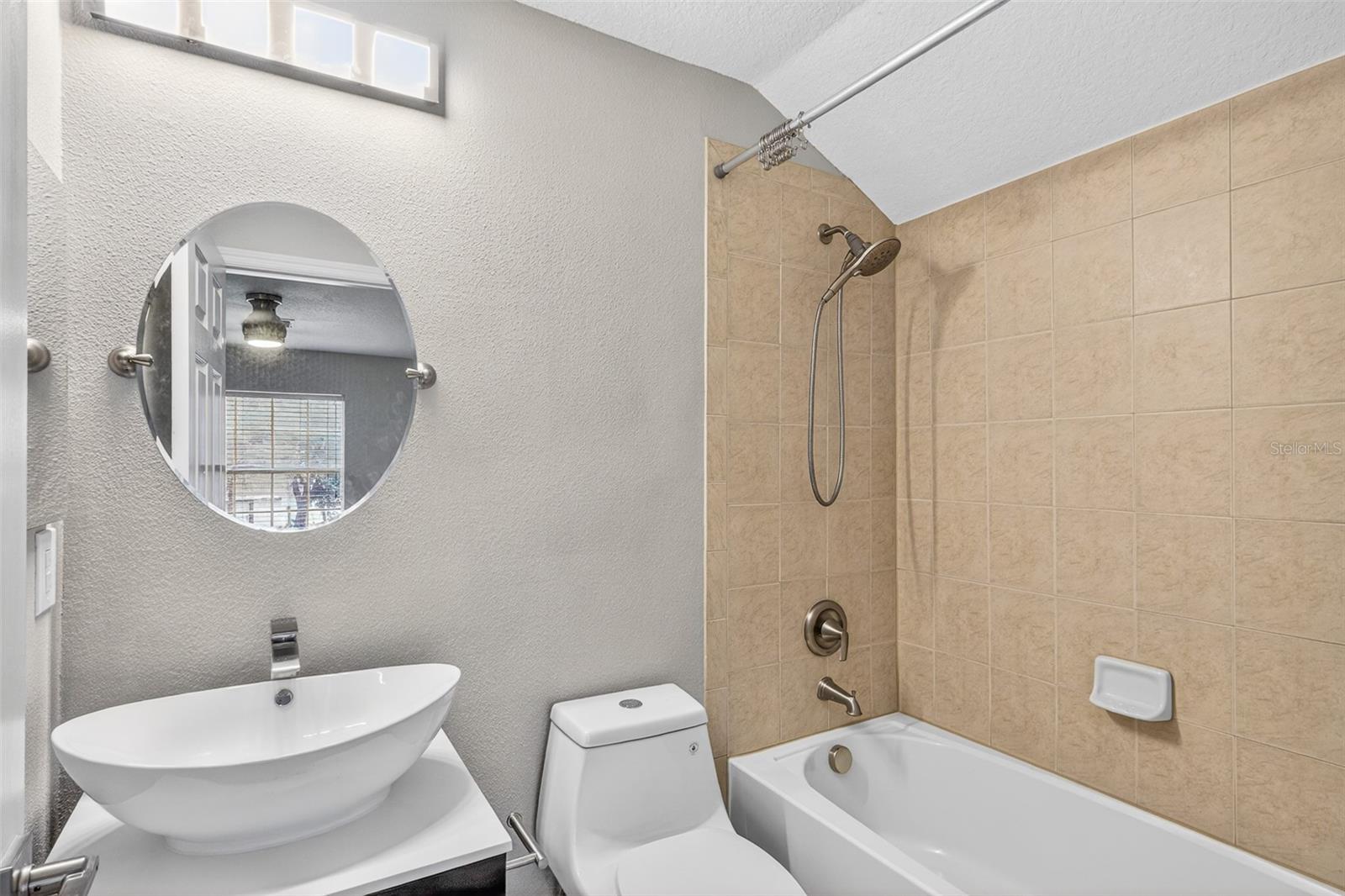 NORTHLAKE PK/LK NONA NBRHD 04B - Residential