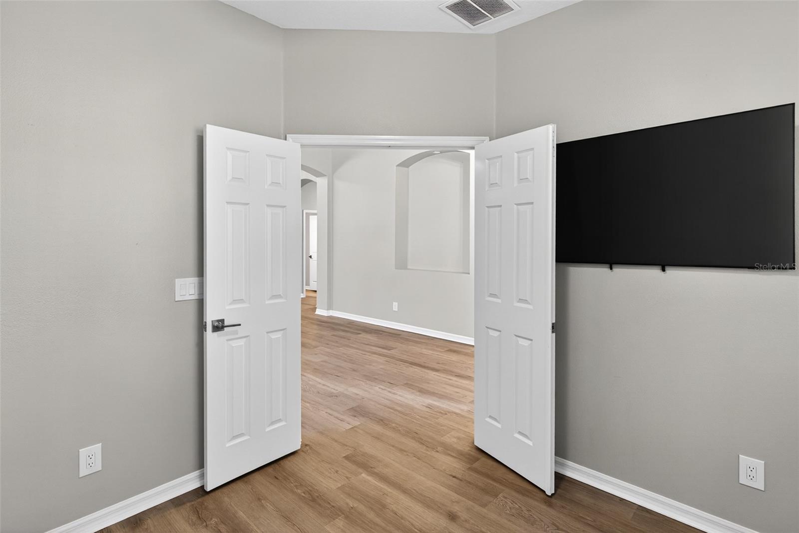 NORTHLAKE PK/LK NONA NBRHD 04B - Residential