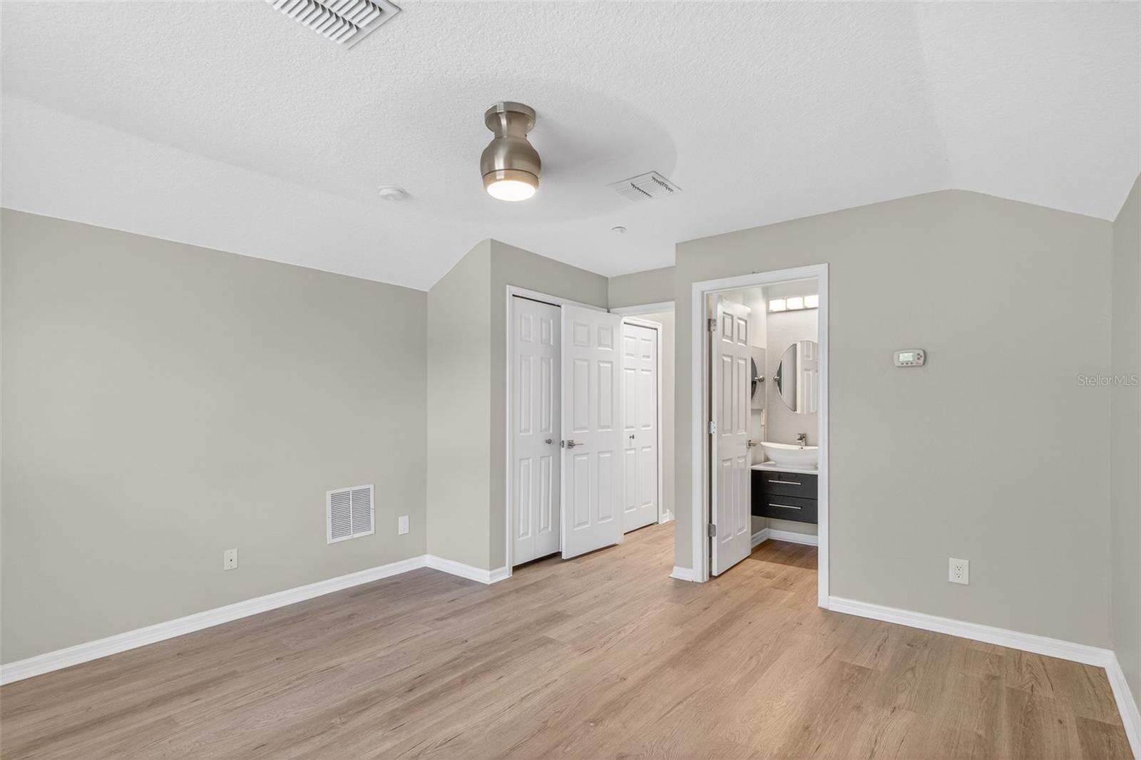 NORTHLAKE PK/LK NONA NBRHD 04B - Residential