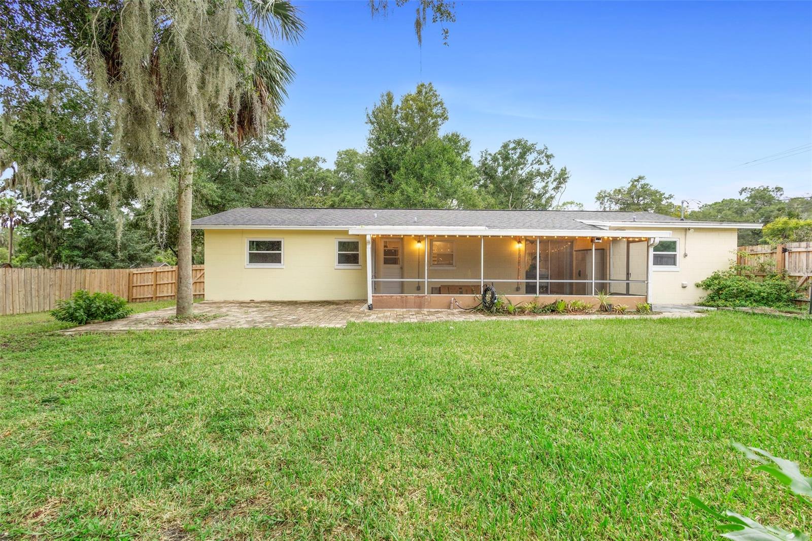 DANIELS - Residential