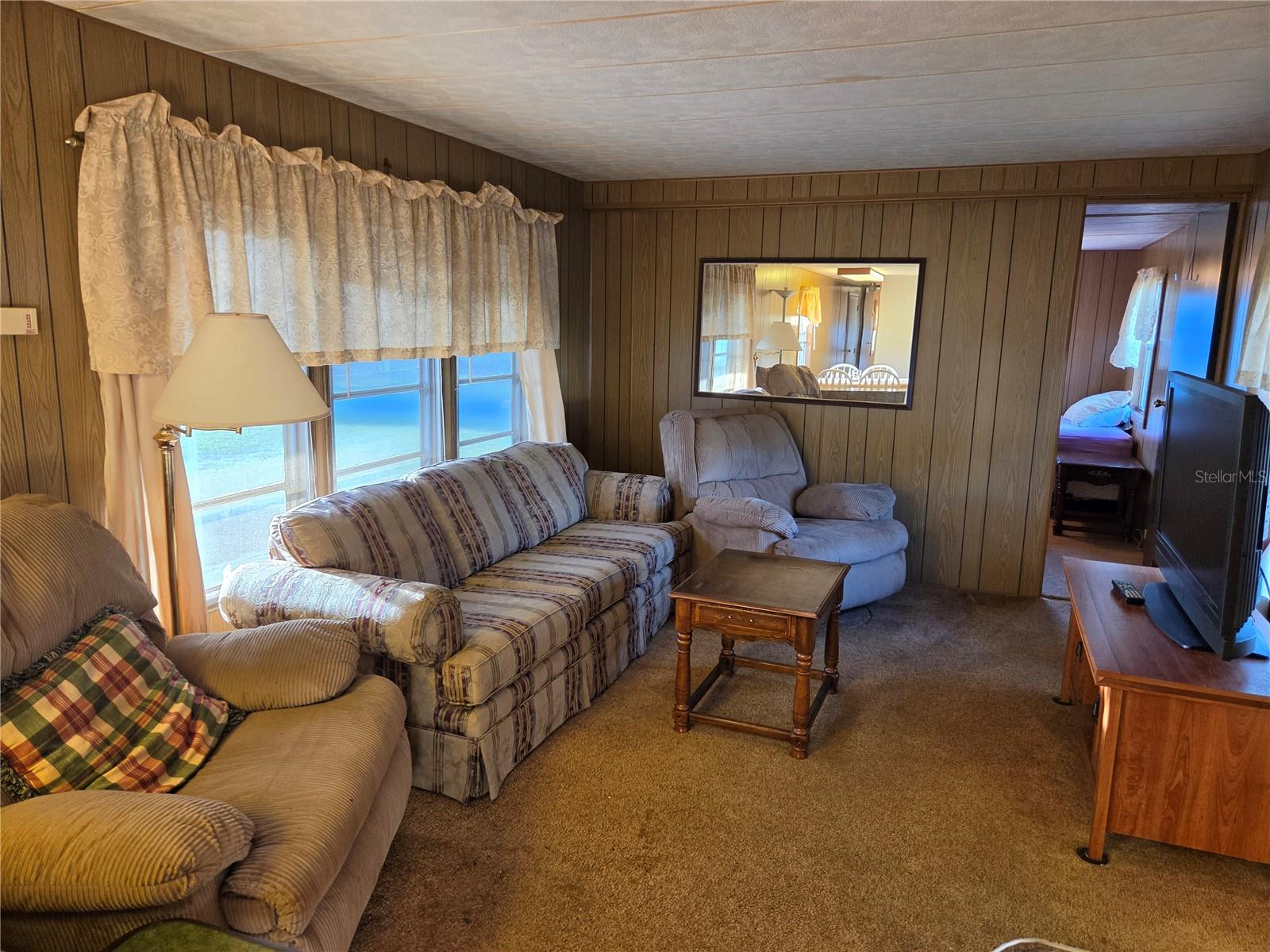 LAKE BRYANT SHORES - Residential