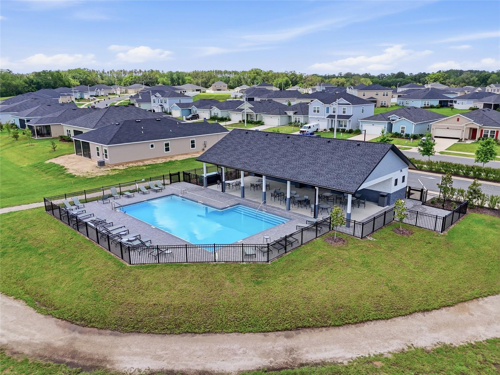 TRAILHEAD LANDING - Residential