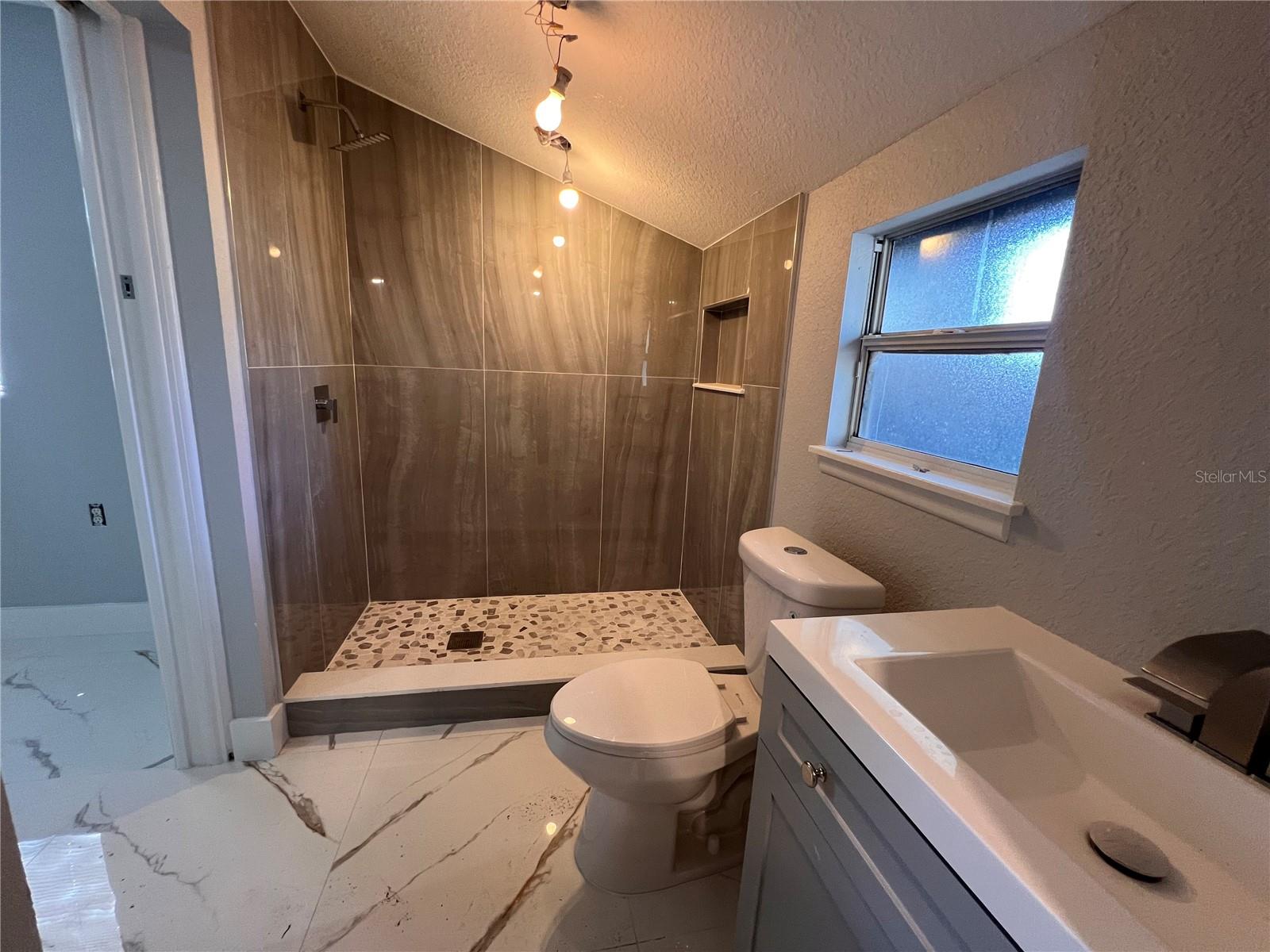 BONNEVILLE SEC 02 - Residential