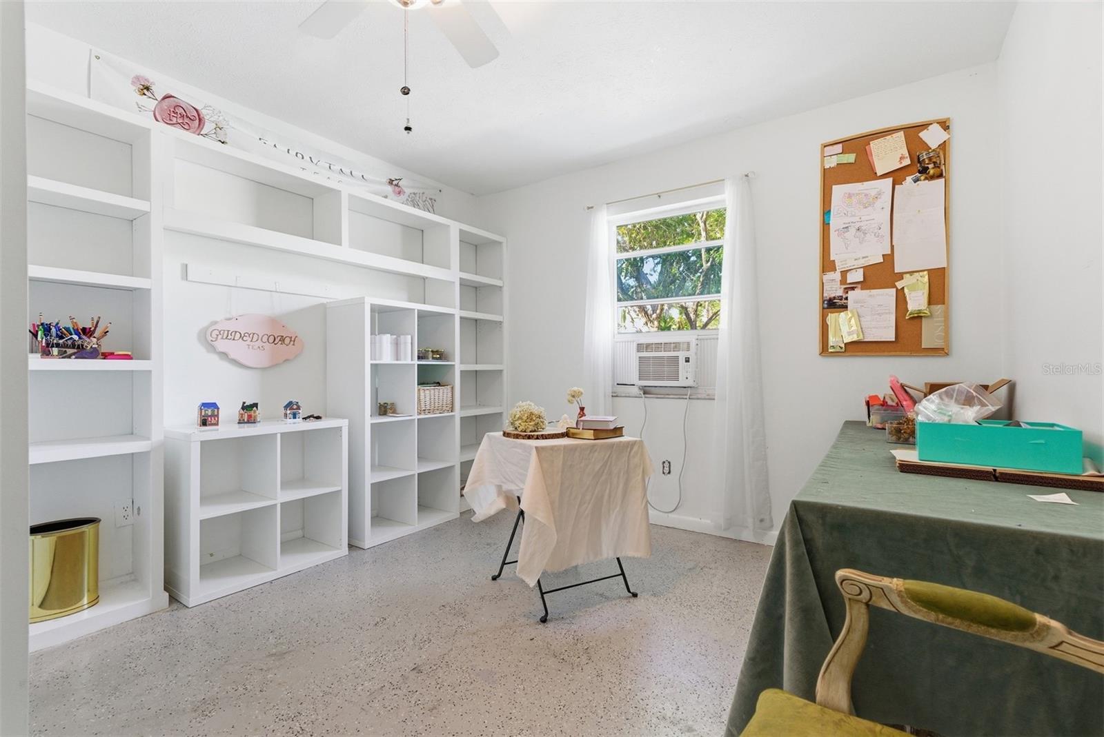 LAKE CARROLL MANOR - Residential