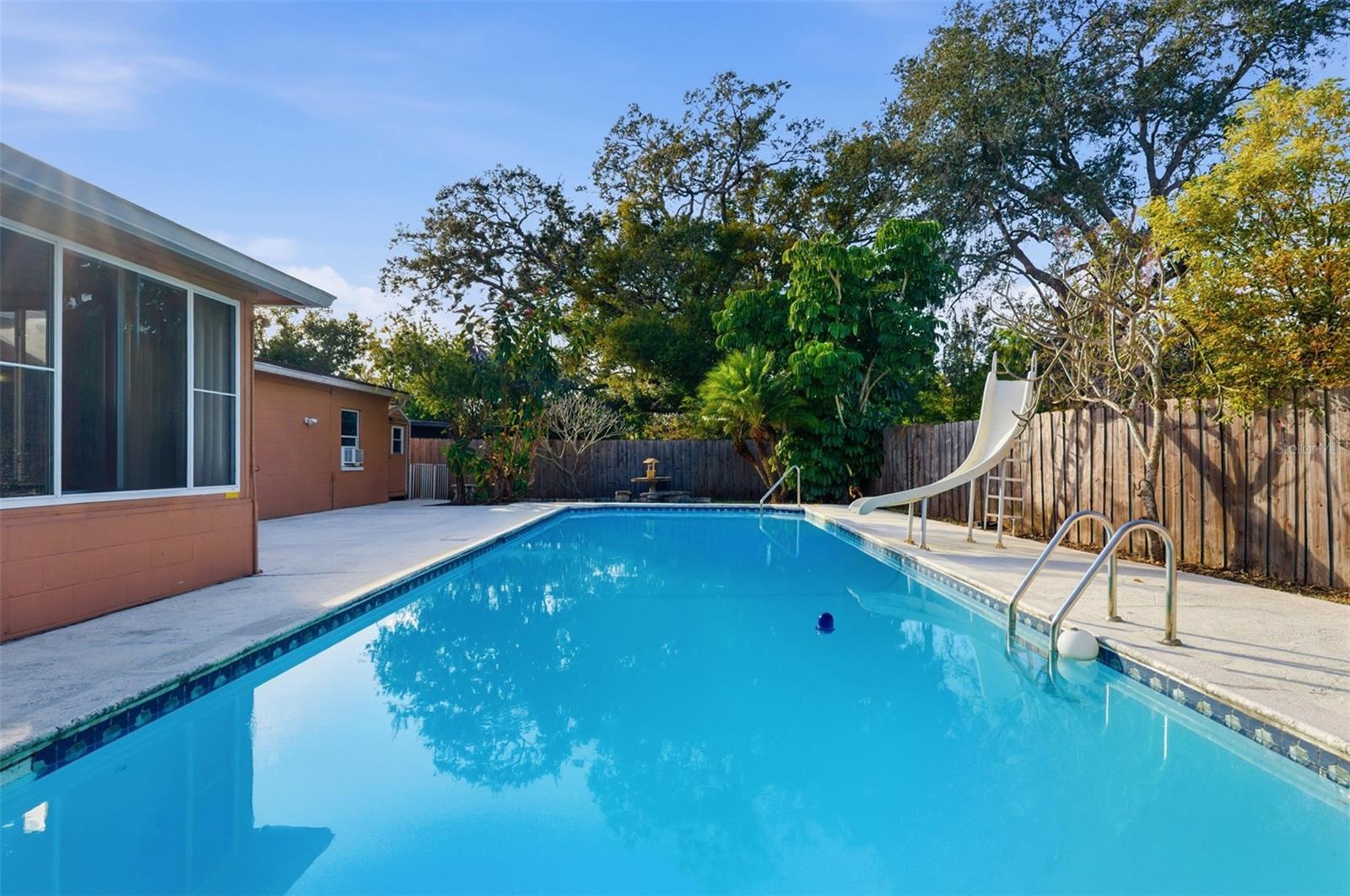 LAKE CARROLL MANOR - Residential