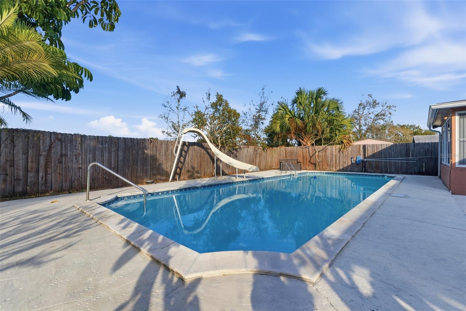 LAKE CARROLL MANOR - Residential