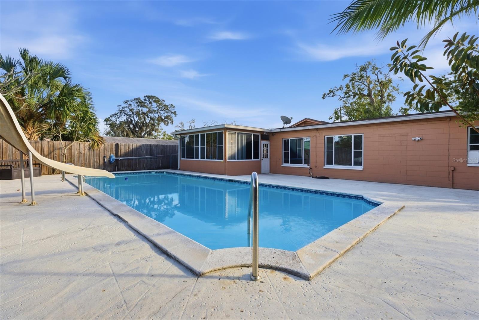 LAKE CARROLL MANOR - Residential