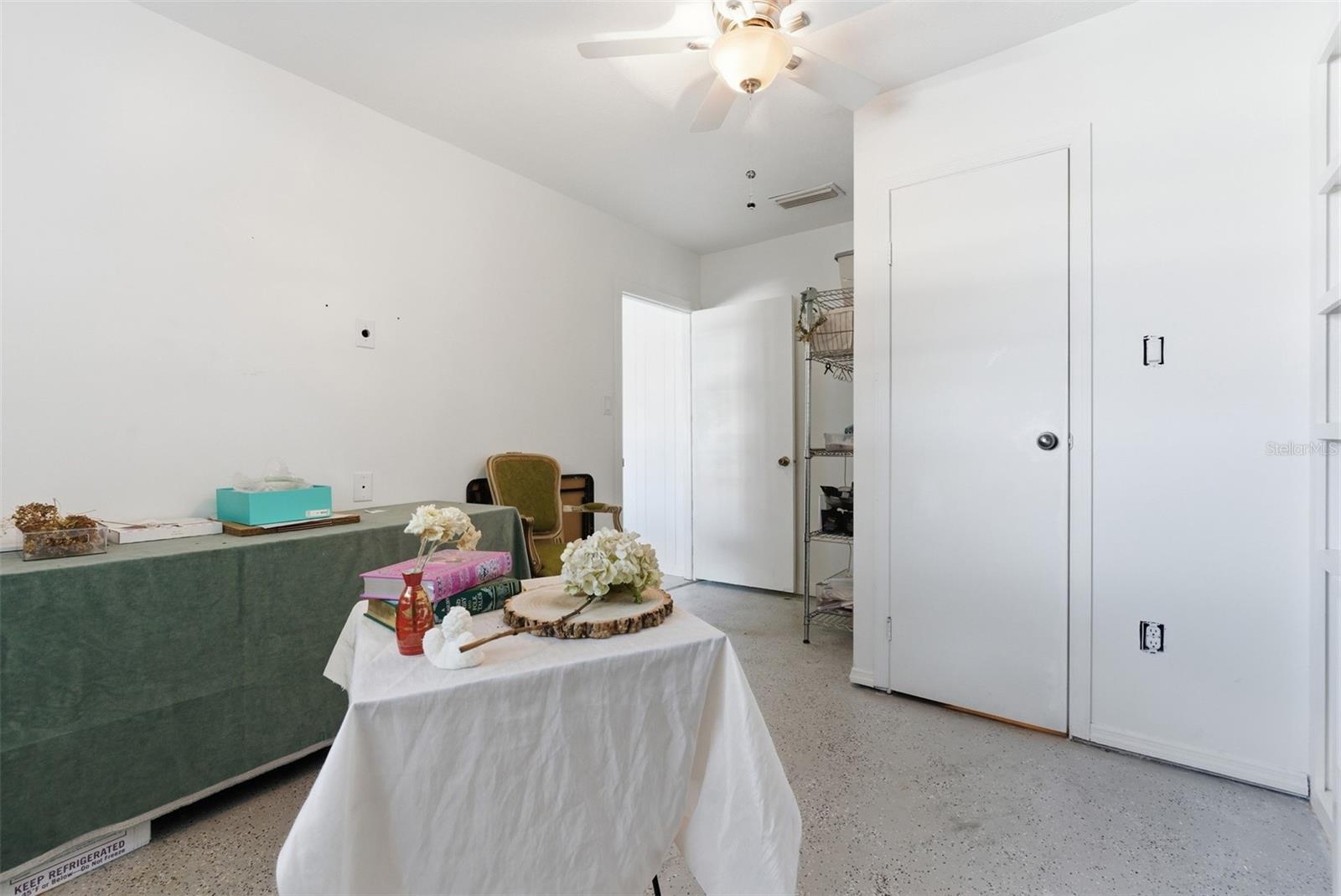 LAKE CARROLL MANOR - Residential