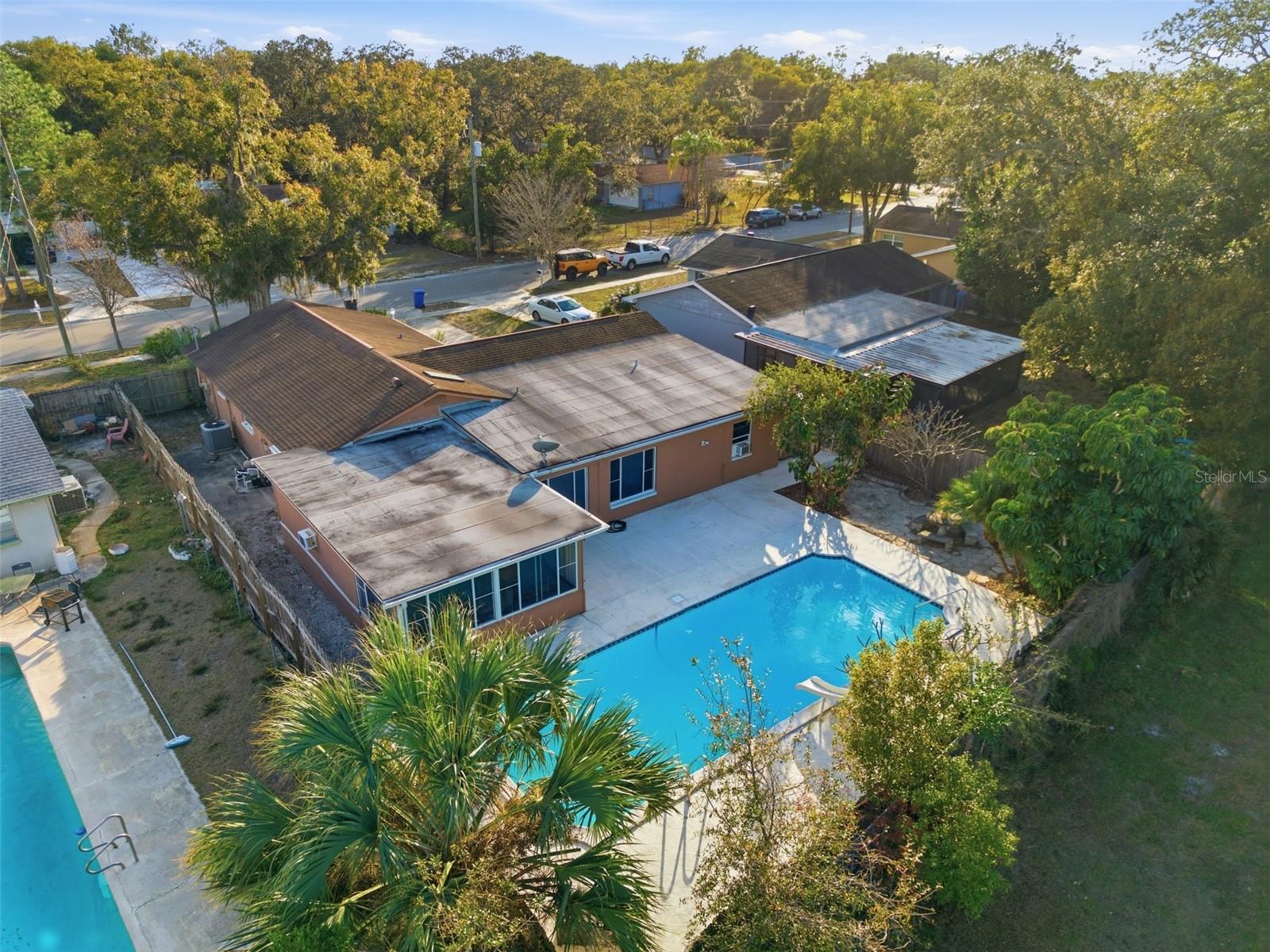 LAKE CARROLL MANOR - Residential