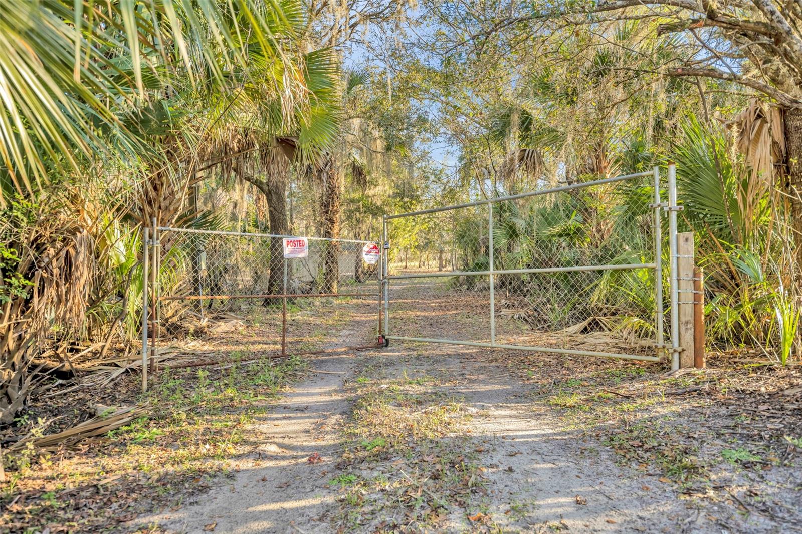 OSCEOLA BLUFF SOUTH 5 ACRE DEV 86 PARCELS - Land