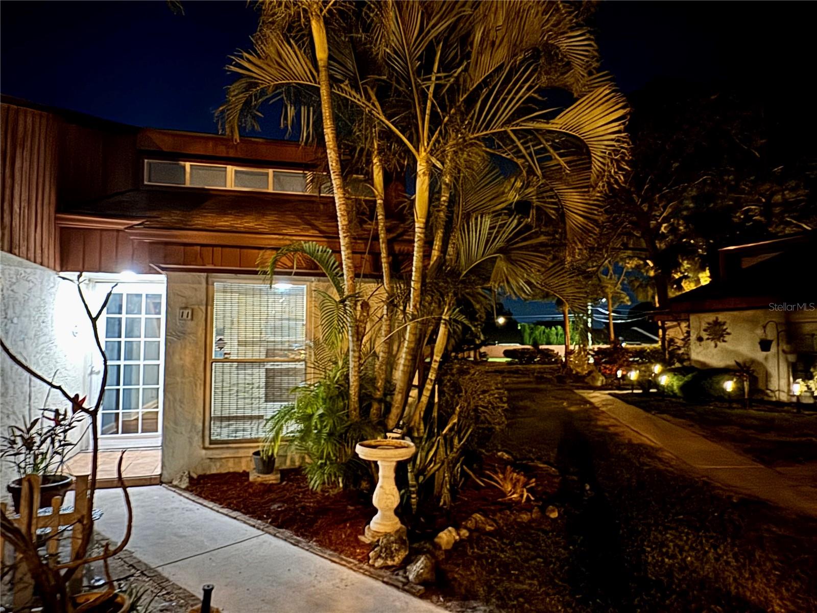 2058 SUNSET POINT ROAD 11
