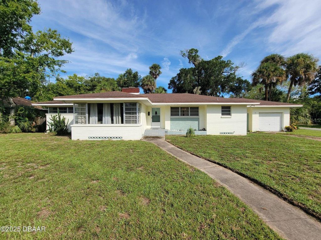 Photo of 562 South Street, Daytona Beach, FL 32114 (MLS # O6346435)