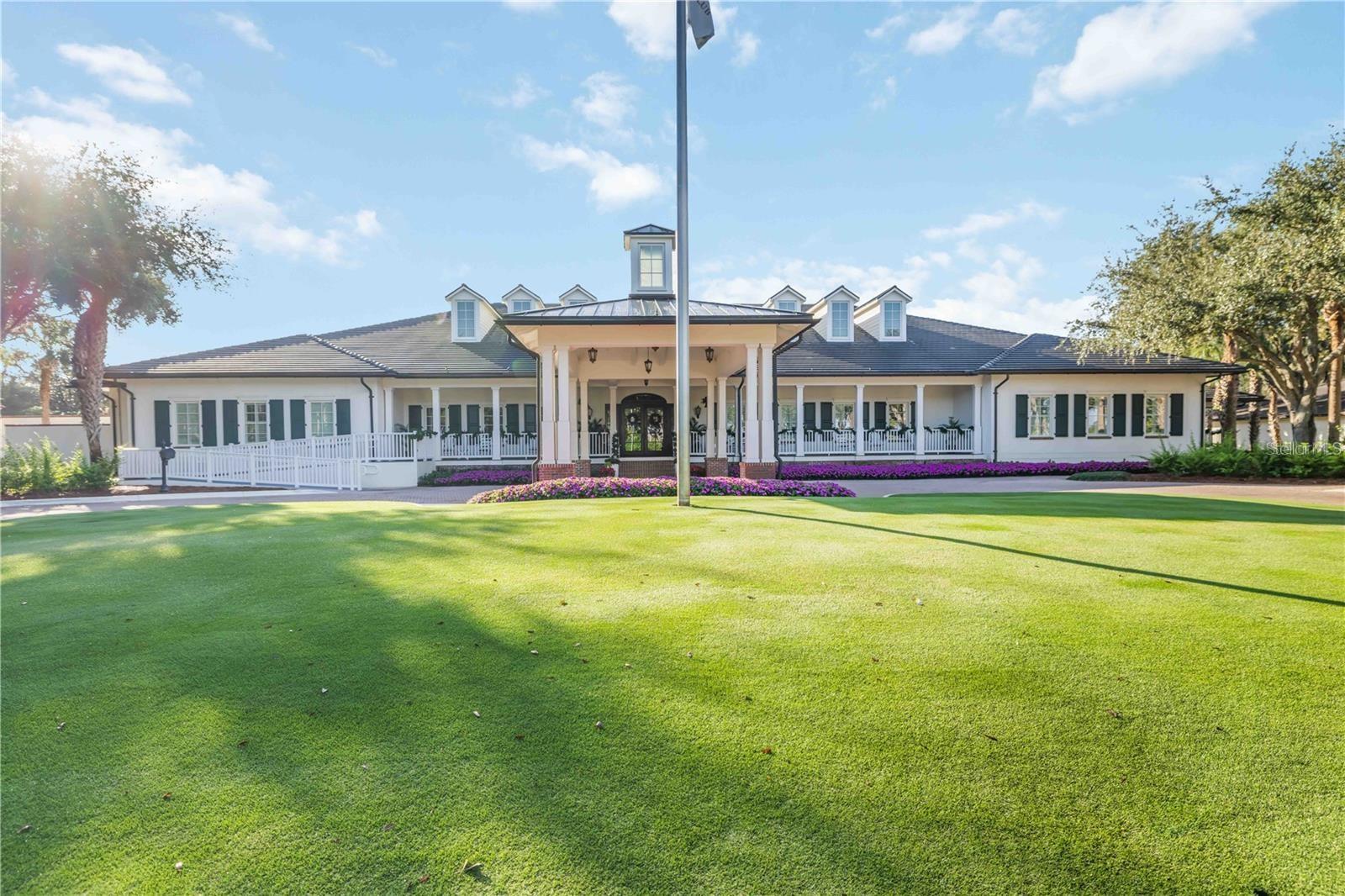 FOUNDERS CLUB - Residential