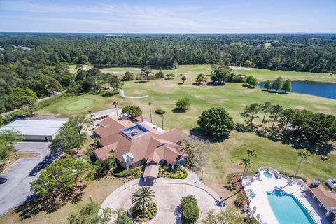 A home in MOUNT DORA