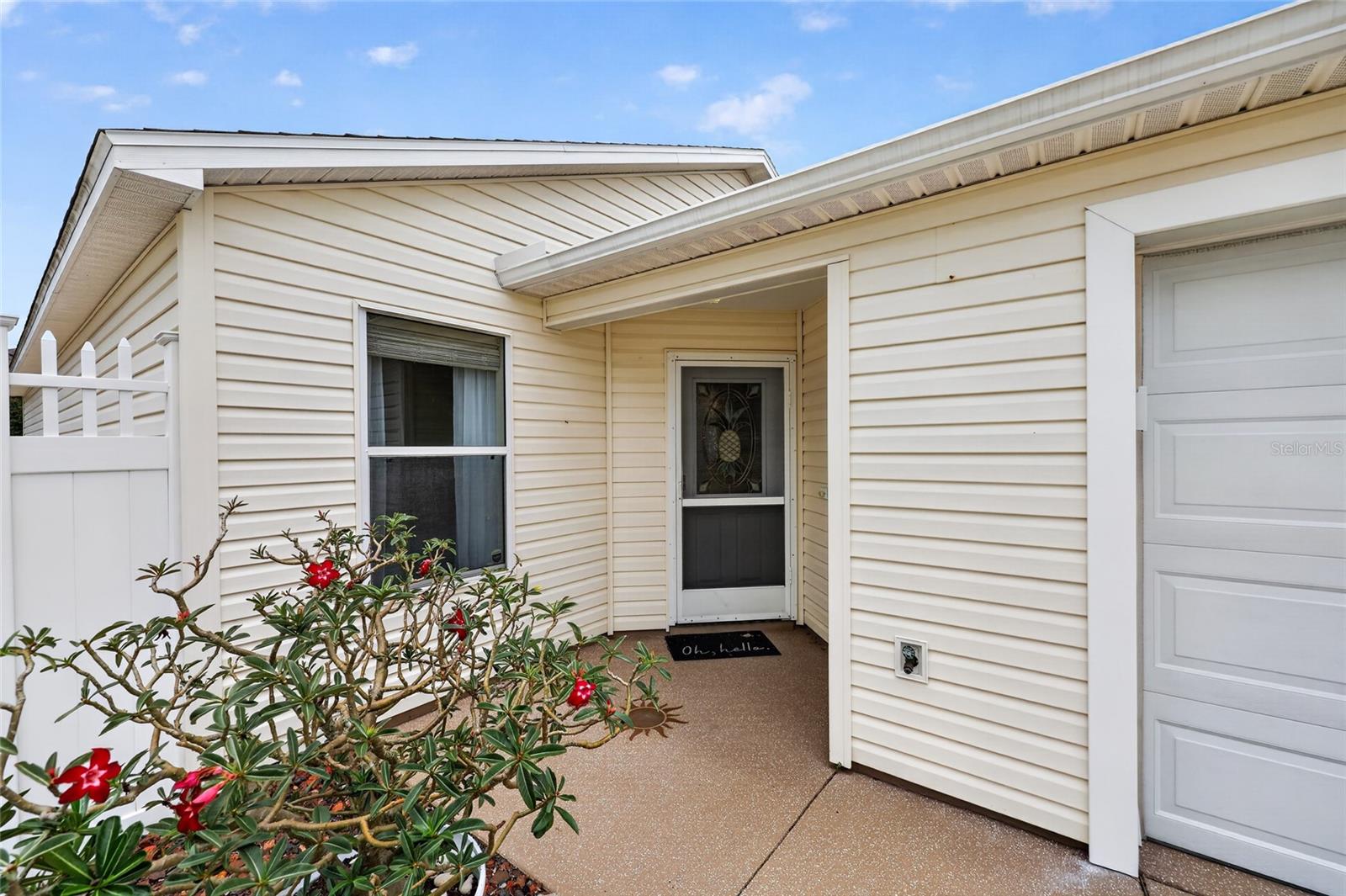 1813 HORTENSIA PLACE