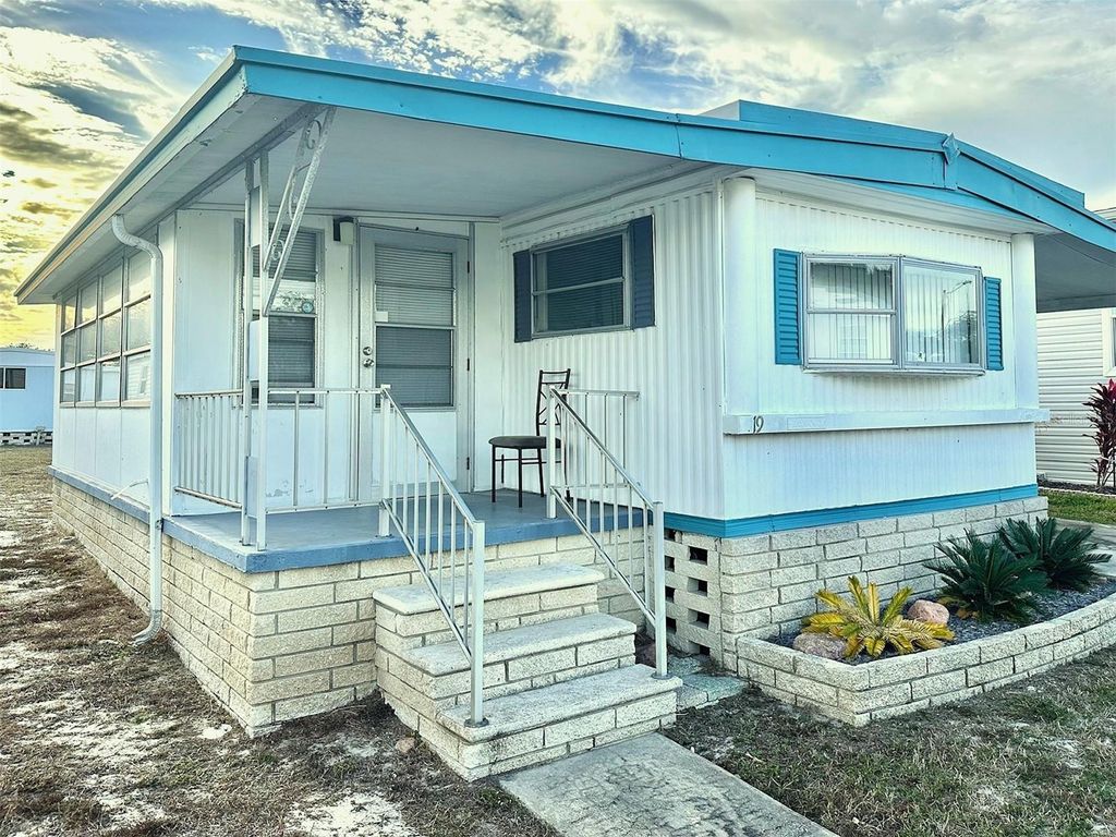 Photo of 9790 66th Street St N #19, Pinellas Park, FL 33782 (MLS # TB8478915)