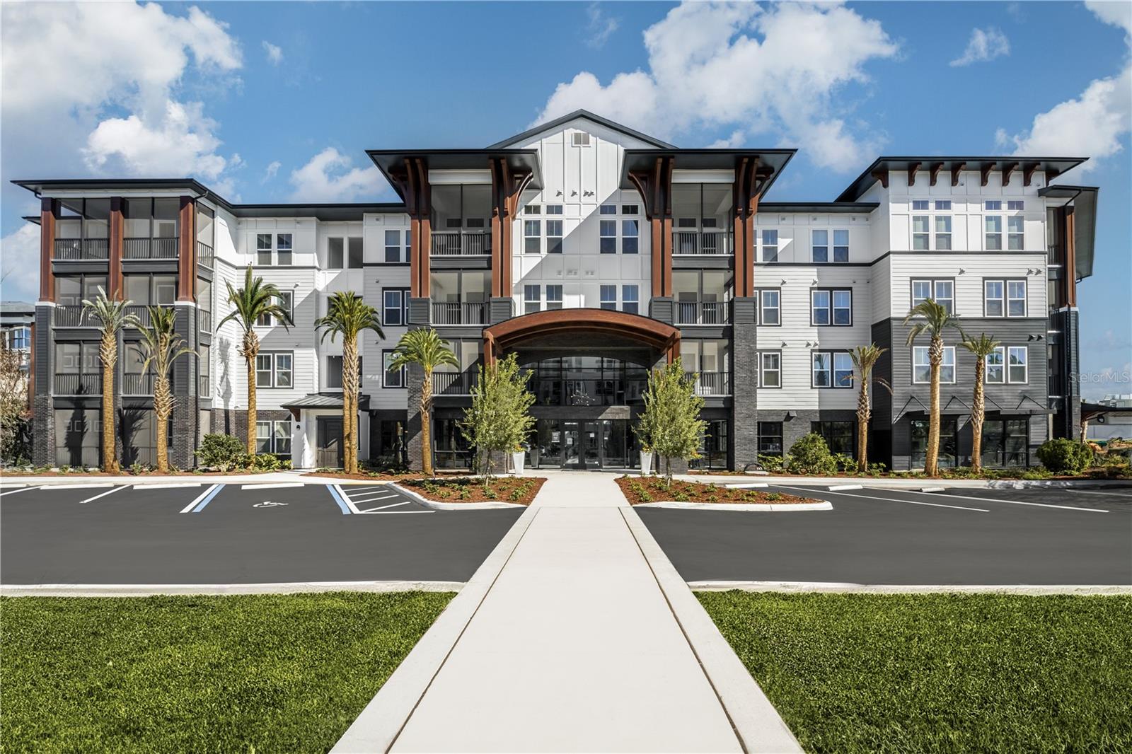 Currently offering up to 2 months free! Prices, promotions, and availability are subject to change. Multiple floor plans available. Days on market is not specific to current plan listed. At The Elliott, luxury living is redefined. You’re on the verge of discovering the home you’ve always dreamed of. Our floorplans are thoughtfully designed to cater to your unique lifestyle. Whether you crave a cozy one-bedroom haven or the spaciousness of a two-bedroom retreat, you can select the one that aligns perfectly with your vision of luxury living. Experience the satisfaction of making your home uniquely yours.