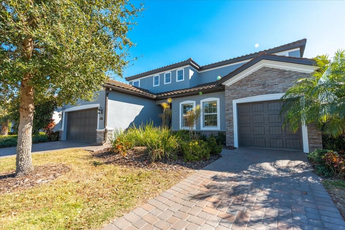 ARBOR GRANDE - Residential