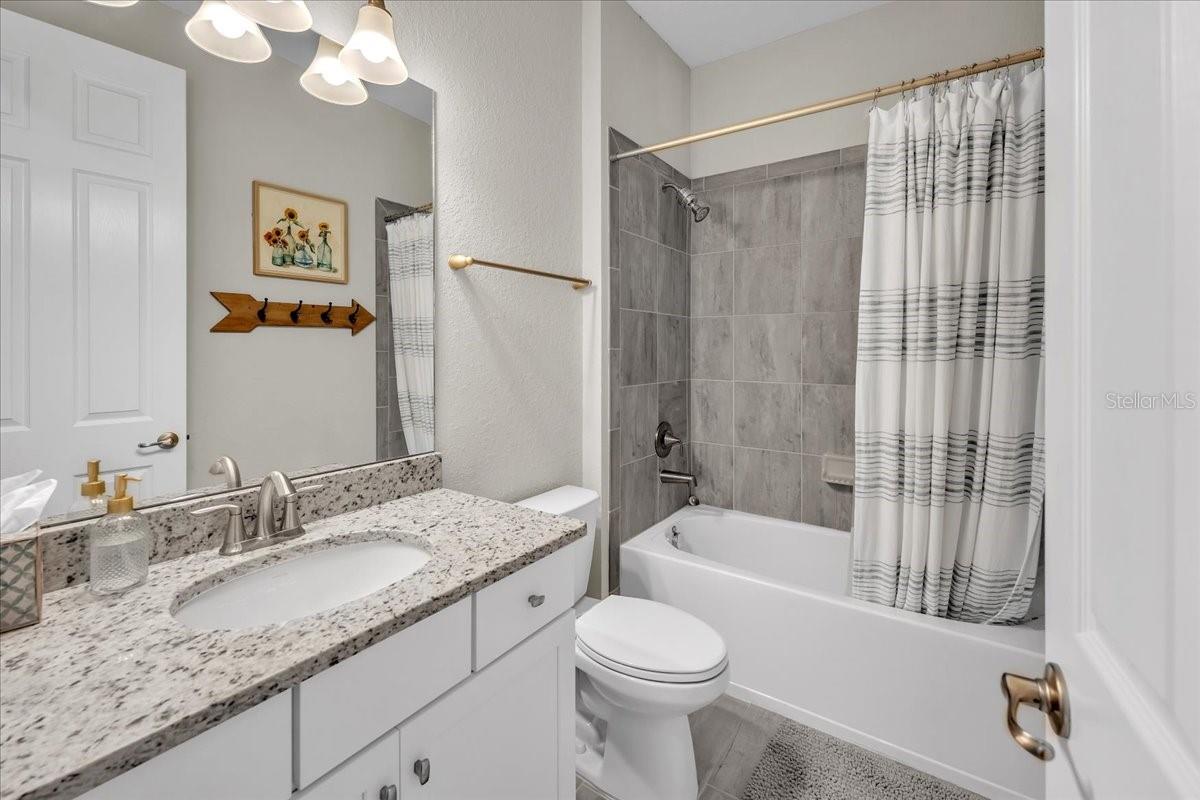 ARBOR GRANDE - Residential