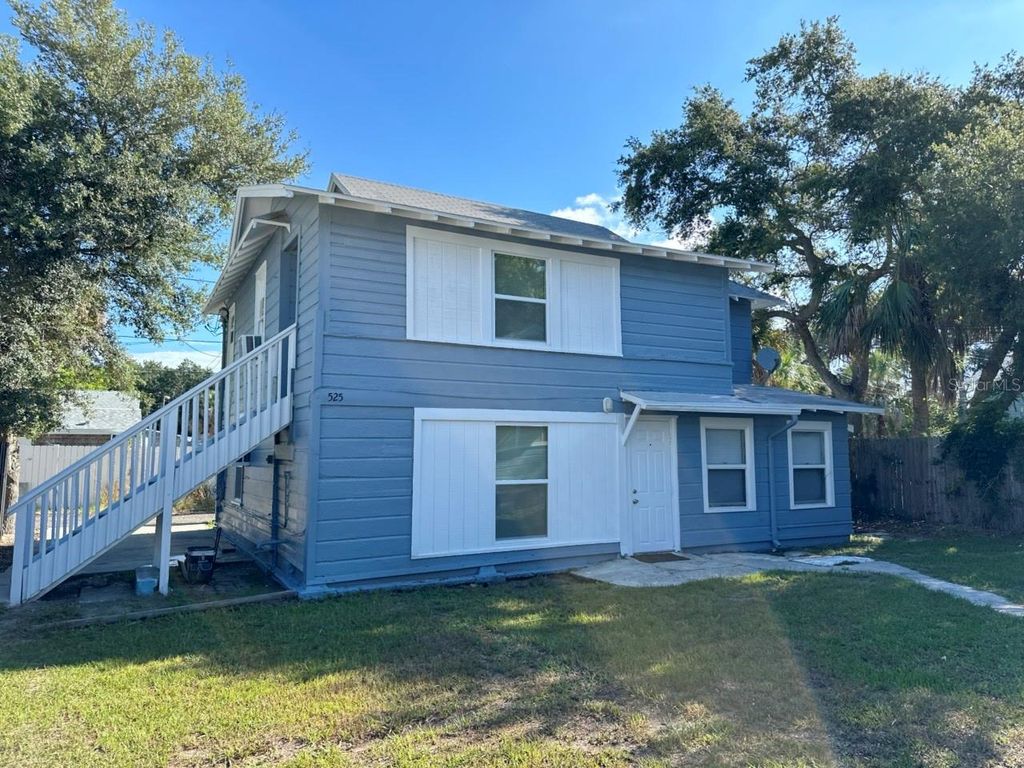 Photo of 525 29th Avenue S, St Petersburg, FL 33705 (MLS # TB8458016)
