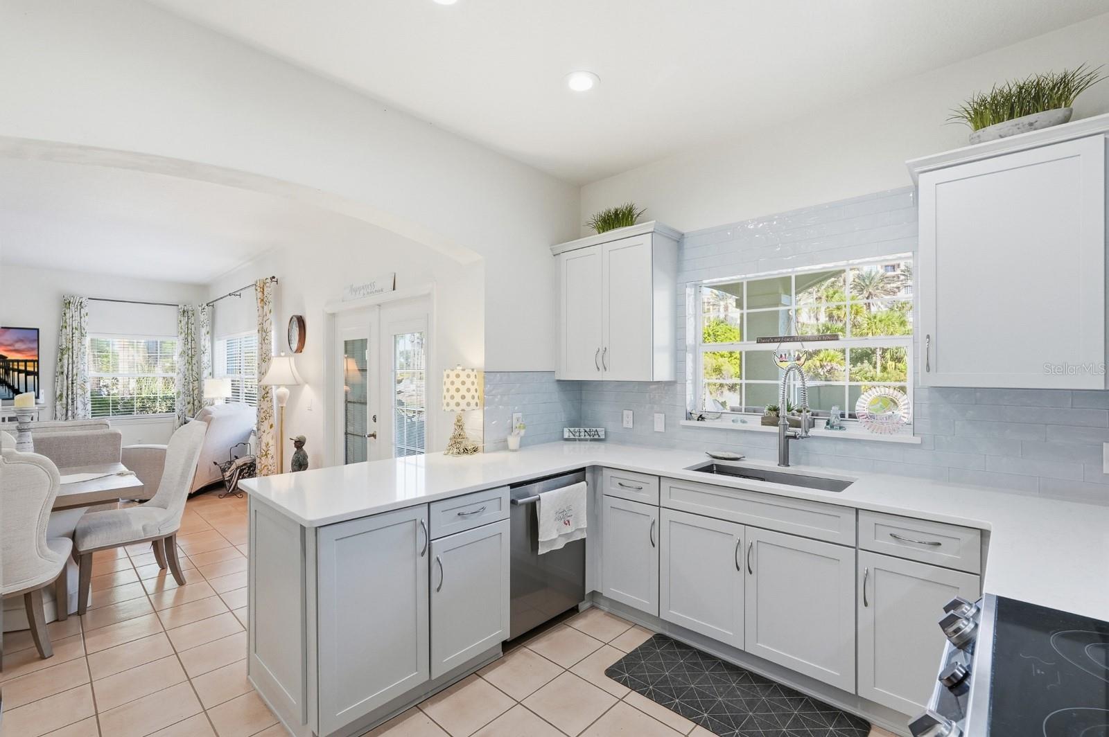 HAMMOCK DUNES - Residential