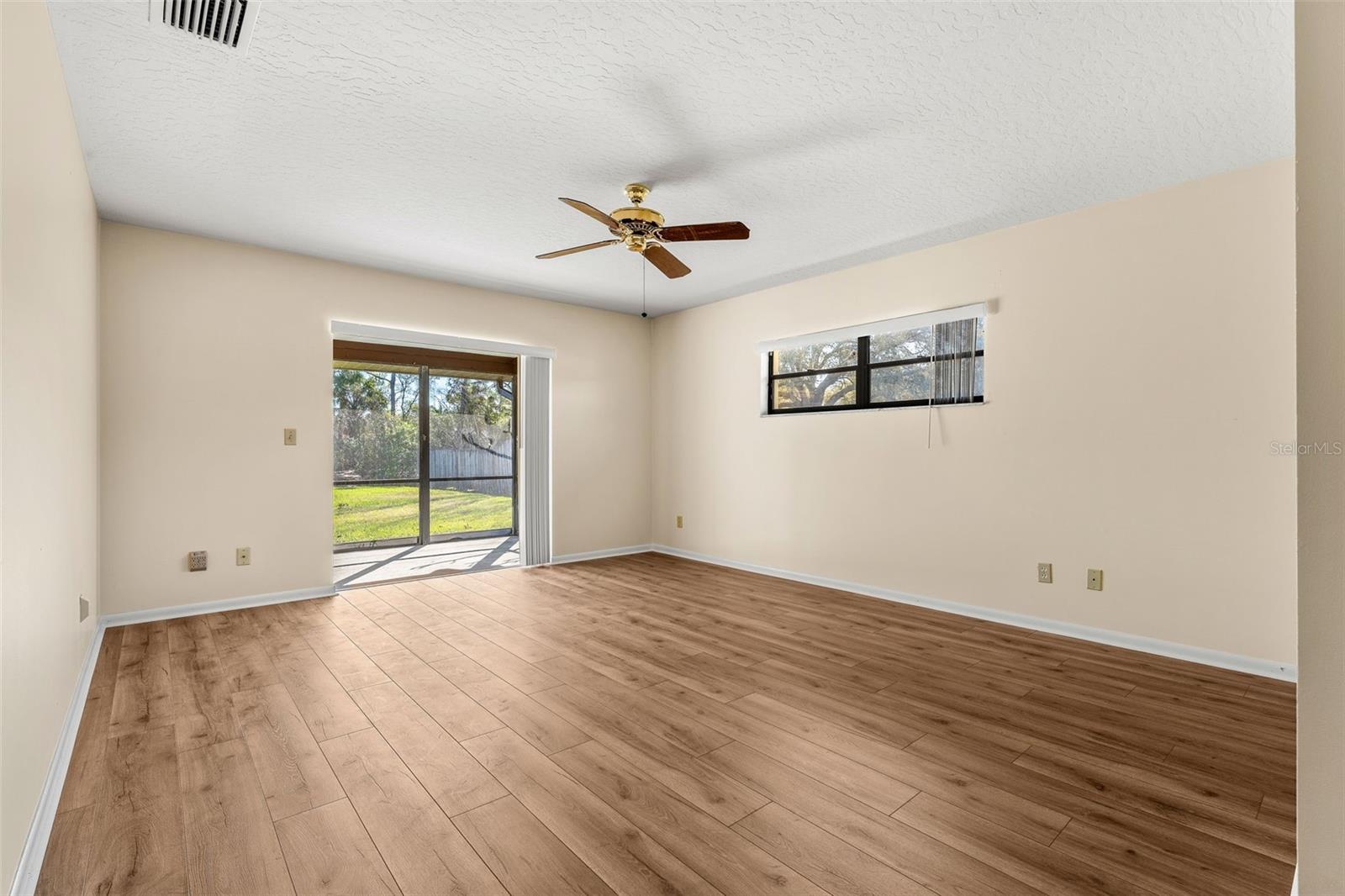 TIMBERLINE ESTATES - Residential